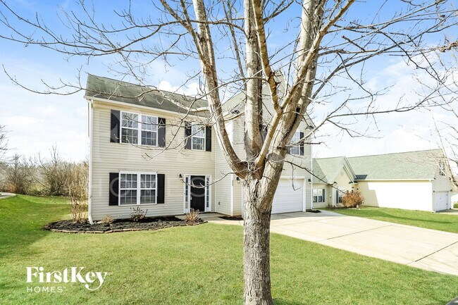 333 Ashton Bluff Cir in Mount Holly, NC - Building Photo - Building Photo