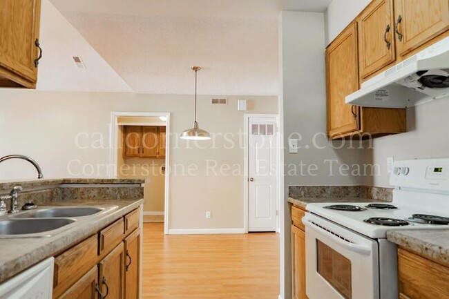 2225 Split Rock Dr in Colorado Springs, CO - Building Photo - Building Photo