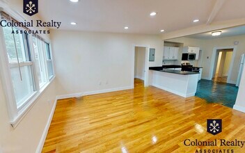 2572 Massachusetts Ave in Cambridge, MA - Building Photo - Building Photo