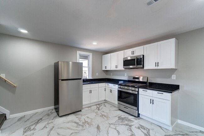 41 Howe St in New Haven, CT - Building Photo - Building Photo