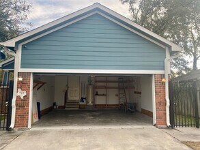 722 E 40th 1/2 St in Houston, TX - Building Photo - Building Photo