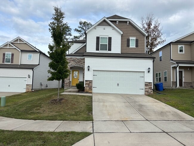 301 Wilbur Lake Dr in Fuquay Varina, NC - Building Photo - Building Photo