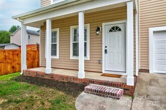 915 Harbour View Cove NE in Kannapolis, NC - Building Photo - Building Photo