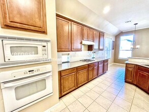 2840 S Serrano in Grand Prairie, TX - Building Photo - Building Photo