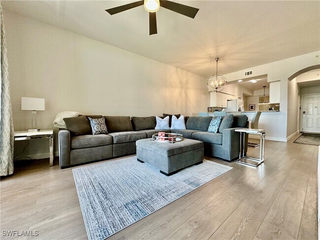 2720 Cypress Trace Cir in Naples, FL - Building Photo - Building Photo
