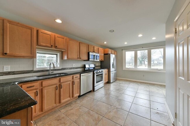 2832 Jefferson Ave in Glenside, PA - Building Photo - Building Photo