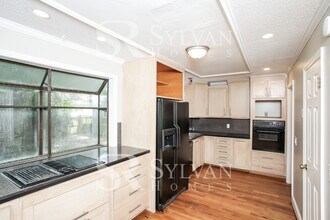 104 Calloway Ct in Columbia, SC - Foto de edificio - Building Photo