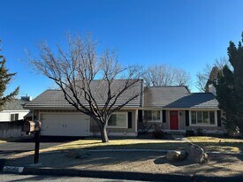 14420 Sundance Dr in Reno, NV - Building Photo