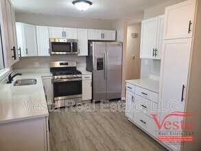 1219 Rutledge Rd in Bloomington, IL - Building Photo - Building Photo