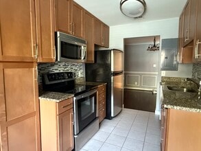 1231 Gemini Dr, Unit B in Annapolis, MD - Building Photo - Building Photo