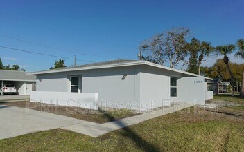 2137 Couver Dr in Sarasota, FL - Building Photo - Building Photo