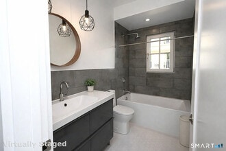 930 Cove Rd in Stamford, CT - Building Photo - Building Photo