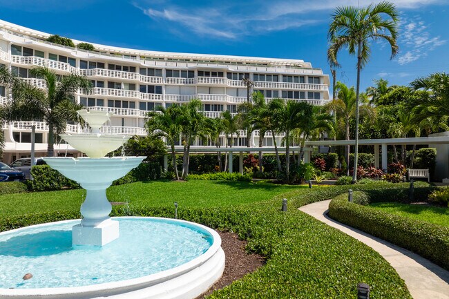 Sun & Surf West in Palm Beach, FL - Building Photo - Building Photo