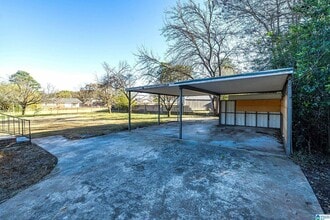 3338 Crescent Dr in Hueytown, AL - Building Photo - Building Photo