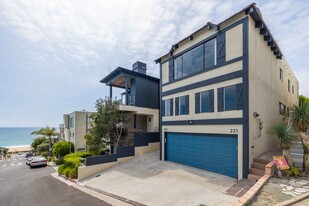 221 27th St in Manhattan Beach, CA - Building Photo - Building Photo