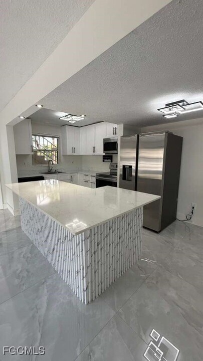 1449 N 14th Way in Hollywood, FL - Building Photo