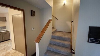 2261 Springbrook Ct in Grand Forks, ND - Building Photo - Building Photo