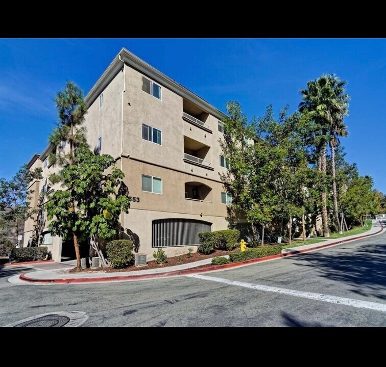7653 Mission Gorge Rd in San Diego, CA - Building Photo