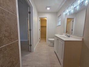 1703 Violeta Ct in Laredo, TX - Building Photo - Building Photo
