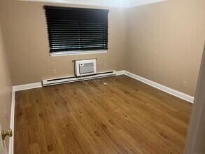 40 Leslie Rd in Bridgeport, CT - Building Photo - Building Photo