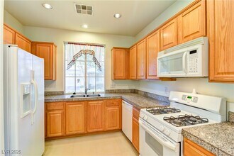 6265 Winston Falls Ave in Las Vegas, NV - Building Photo - Building Photo