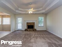 275 Chestnut Dr photo'