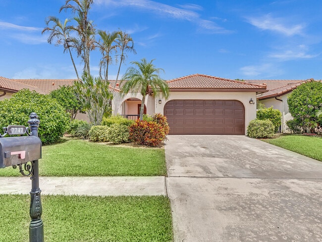 property at 7747 Villa Nova Dr