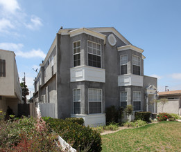 4558-4560 Oregon St in San Diego, CA - Building Photo - Building Photo