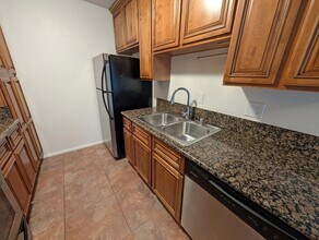 1034 N Martel Ave in West Hollywood, CA - Building Photo - Building Photo