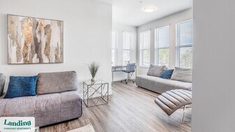 4950 W Prescott St in Tampa, FL - Building Photo