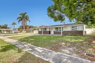 2814 Lorna Dr in Melbourne, FL - Building Photo - Building Photo