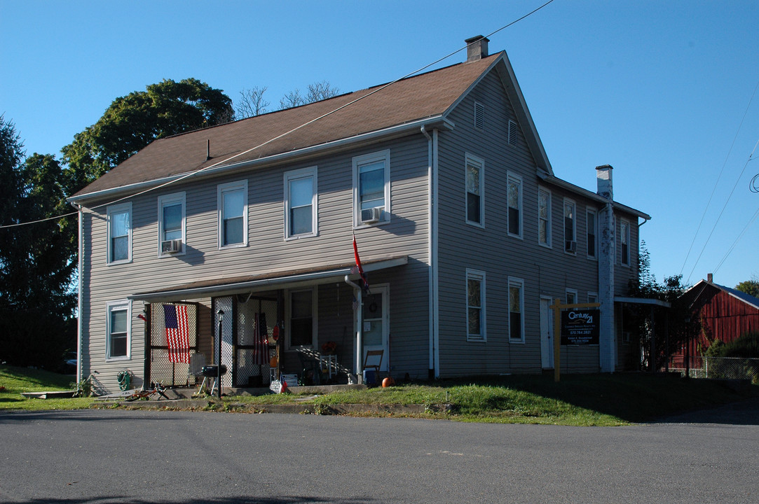 10 Kindt Rd in Danville, PA - Foto de edificio