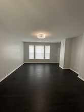 23840 Northstone Village Dr in Taylor, MI - Building Photo - Building Photo