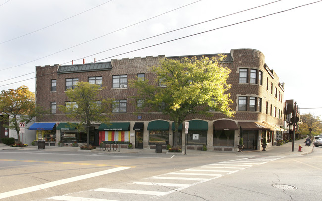 723-733 Saint Johns Ave in Highland Park, IL - Building Photo - Building Photo