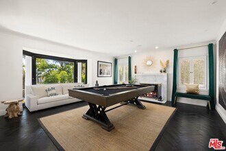 1472 Kings Rd in Los Angeles, CA - Building Photo - Building Photo