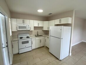 1136 Avenue G in West Palm Beach, FL - Building Photo - Building Photo