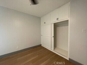 2615 N Lincoln St in Burbank, CA - Building Photo - Building Photo