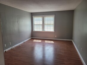 2109 Suitland Ter SE, Unit Fairfax Village in Washington, DC - Building Photo - Building Photo