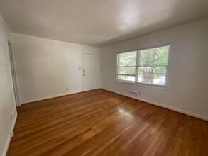 911 Lindbergh Drive NE in Atlanta, GA - Building Photo - Building Photo