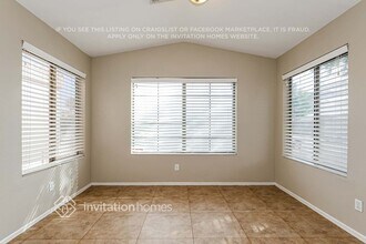 1710 E Palo Blanco Way in Gilbert, AZ - Foto de edificio - Building Photo