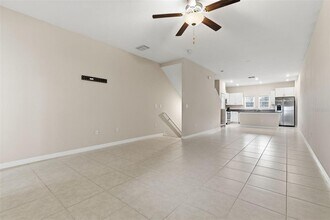 4742 Tuscan Loon Dr in Tampa, FL - Building Photo - Building Photo