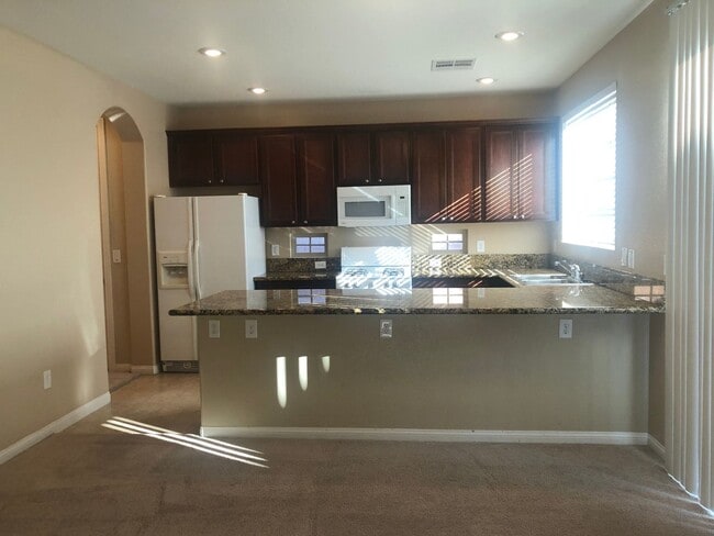 10737 Cather Ave in Las Vegas, NV - Building Photo - Building Photo