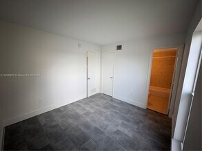 241 S Royal Poinciana Blvd, Unit 216 in Miami Springs, FL - Building Photo - Building Photo