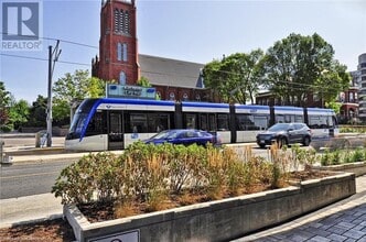 85 Duke St W in Kitchener, ON - Building Photo - Building Photo