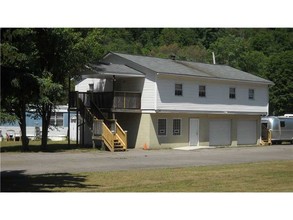 656 Cannelton Rd in Darlington, PA - Building Photo - Building Photo