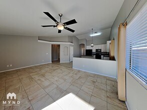 2136 N Santiana Pl in Casa Grande, AZ - Building Photo - Building Photo