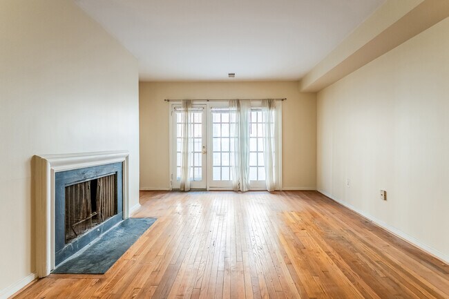 1839 Biltmore St NW in Washington, DC - Building Photo - Building Photo