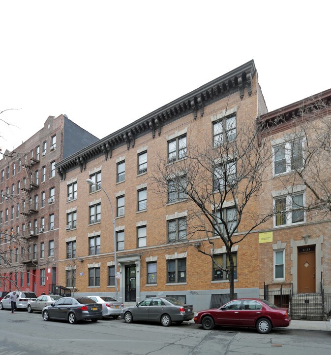 2789 Valentine in Bronx, NY - Building Photo