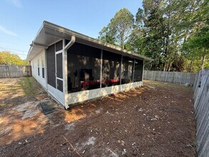 1643 Amarillo Trail in Gulf Breeze, FL - Building Photo - Building Photo