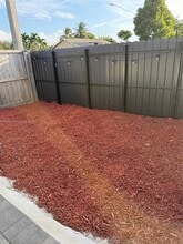 11610 NW 35th St in Sunrise, FL - Building Photo - Building Photo